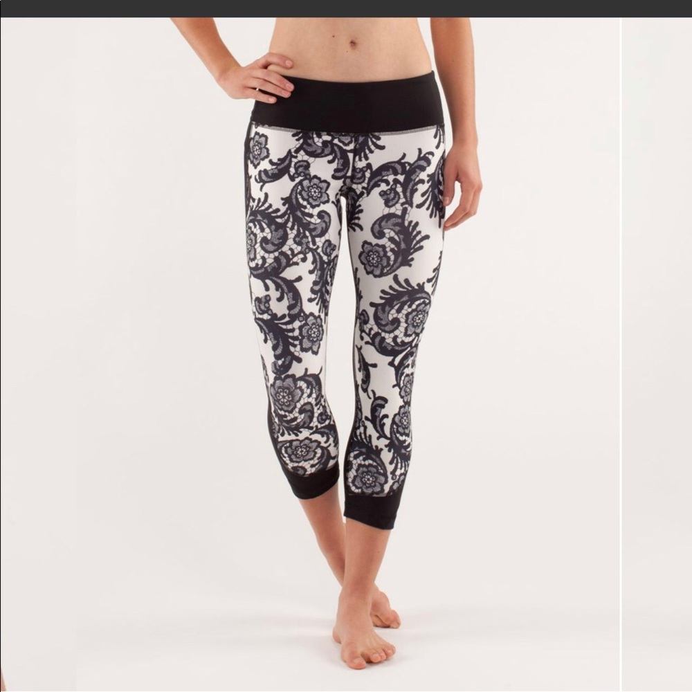 Rare laceoflage Lululemon lustrous crops